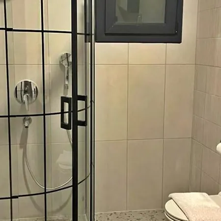 4 Bedroom - 9269