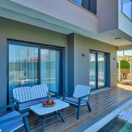 4 Bedroom - 9269