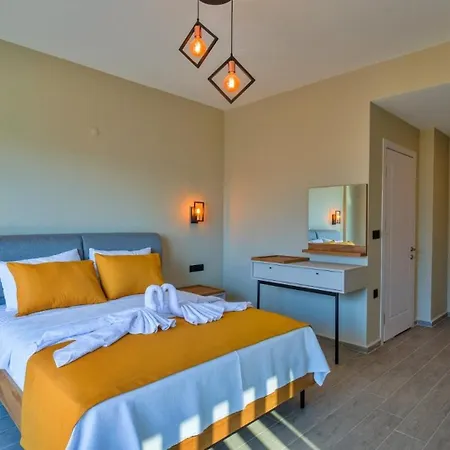 4 Bedroom - 9269 *