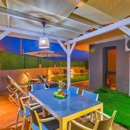 4 Bedroom - 9269 빌라 *