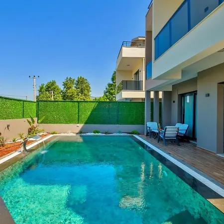 Villa 4 Bedroom - 9269 *