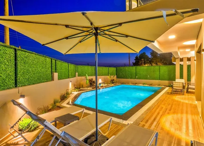 4 Bedroom - 9269 * Φετιγιέ