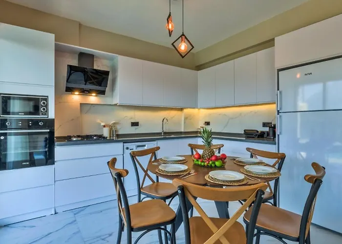 4 Bedroom - 9269 Βίλα