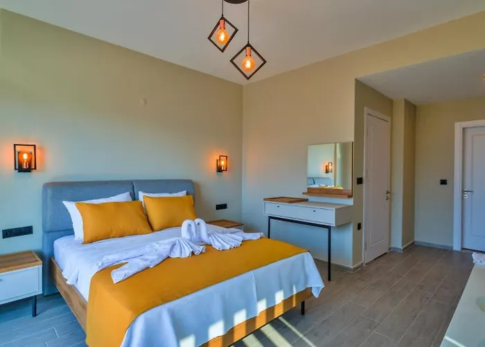 4 Bedroom - 9269 *