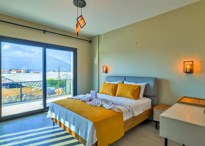 4 Bedroom - 9269 *